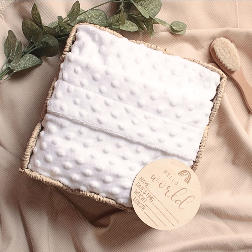 Minky-odejica--bela Minky copertina con pompon - Rosa, copertina neonato con nome ricamato, copertina personalizzata, copertina neonati, copertina nascita, copertina nenati con nome, copertina nenati personalizzato, copertina nascita con nome, copertina nascita personalizzata