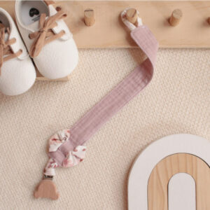 portaciuccio personalizzato, portaciuccio, set regali neonato, set regalo nascita, set regalo neonato per bambini e bambine, pacchettini per la bambine i bambini, regalo nascita personalizzato, regali personalizzati per una nascita