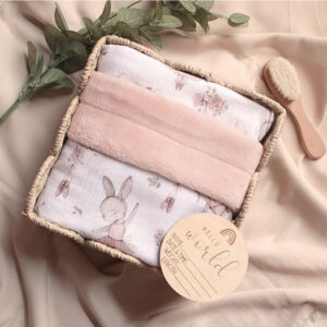 copertina clada coniglietta, copertina neonato con nome ricamato, coprtina clada coniglietta, copertina personalizzata, copertina neonati, copertina nascita, copertina nenati con nome, copertina nenati personalizzato, copertina nascita con nome, copertina nascita personalizzata