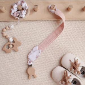 portaciuccio personalizzato, portaciuccio, set regali neonato, set regalo nascita, set regalo neonato per bambini e bambine, pacchettini per la bambine i bambini, regalo nascita personalizzato, regali personalizzati per una nascita